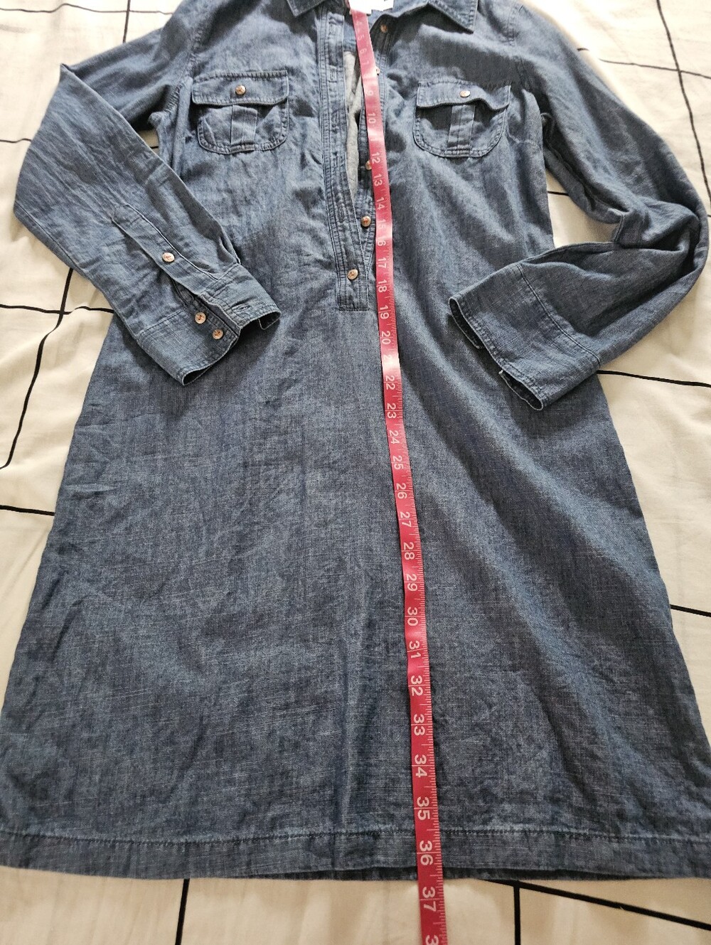 Vineyard Vines Chambray Shirt Dress in Faded Blue - Picture 2 of 3